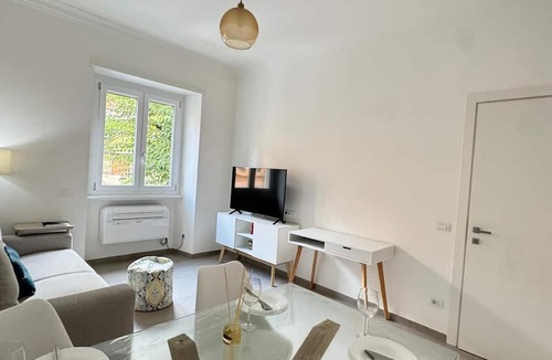 San Giovanni Apartment | King of Rome Metro Hub - Rome Collection Metro A (RE DI ROMA) 15 dalColosseo