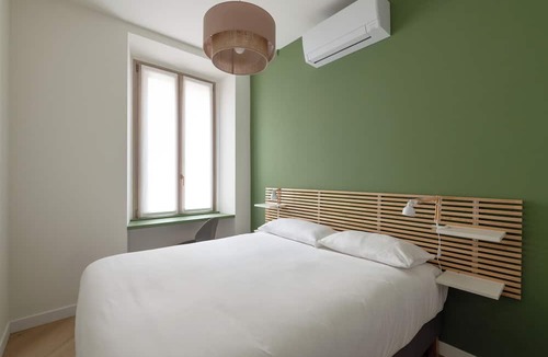 Central Station Apartment | OMNIA APARTMENT, wonderful Home 2 BDR, 6 guests, Milan city center
