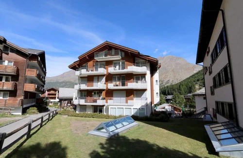 Saas-Fee Apartment | Lovely apartment for 8 people with WIFI and balcony