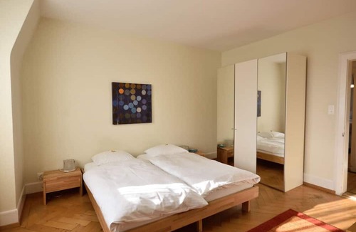 District 2 Apartment | Cosy 2-bedroom near lake (Stardust 31)