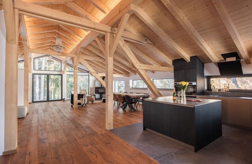 Graechen Ski Chalet | Luxury chalet with panorama, sauna, steam bath, hot tub & cinema, fondue house, and much more.