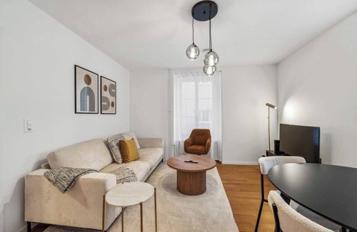 Kriens Apartment | Bright 2BR Kriens Apt - 10min to Lucerne + Parking