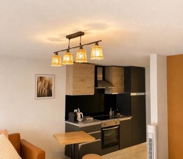 Fribourg Apartment | Chaleureux studio dans un quartier animé et pittoresque