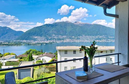 Piazzogna Apartment | Apartment Residenza Miralago Apt- C27 by Interhome