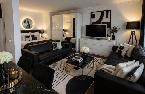 Hard Apartment | Executive Suite-Business Edition