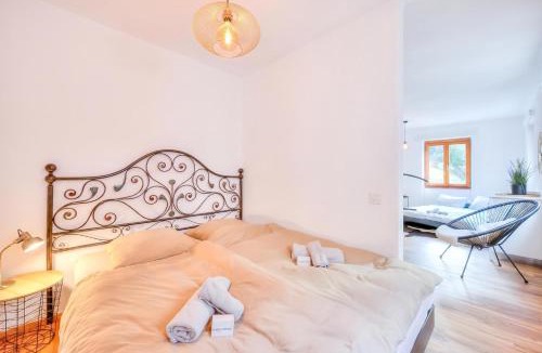 Valcolla Villa | Casa Elvezia in Val Colla | Terrace + BBQ & Fireplace - Happy Rentals