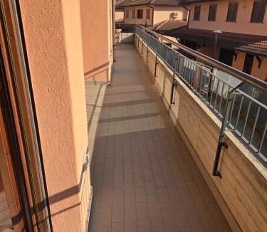 Binasco Apartment | Mirasole Home Casa Vacanze Accogliente a Binasco