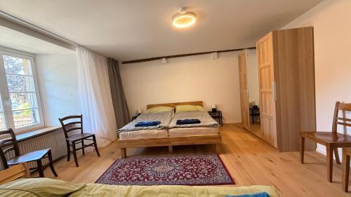 Buren an der Aare Apartment | a knight's townhouse