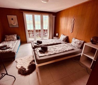 Niederried bei Interlaken Apartment | Chalet Luna - Alpine Apartment by Lake Brienz