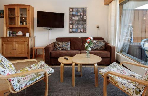 Ovronnaz Apartment | Apartment Fénestral R01 by Interhome
