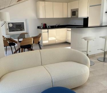 Morcote Apartment | Morcote Lake View 2 BedRooms 2 Zimmer Seeblick