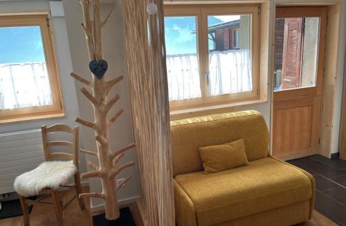 Les Posses-sur-Bex Apartment | Chalet Les Marmouzets