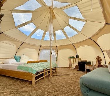 Steckborn Hostel | Strandbad Steckborn mit Herberge, Camping & Glamping
