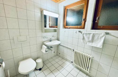 Davos Apartment | Ski-Ferienwohnung für Gruppen & Familien, Grüenistrasse 21, 7270 Davos Platz