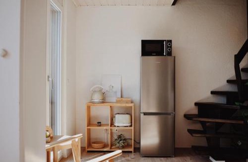 Einigen Apartment | Havenwood Loft - 2 minutes to Lake - Free Parking