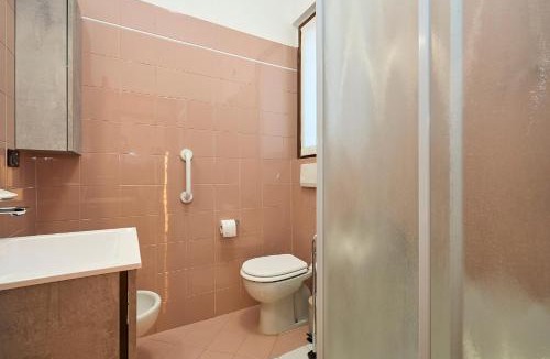 Bovisio Masciago Apartment | Prime Location 2-Min to Station, 15-Min to Milan