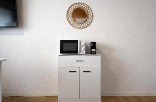 Neuhausen am Rheinfall Apartment | Studio nahe Rheinfall mit Parkplatz und Self-Check-in