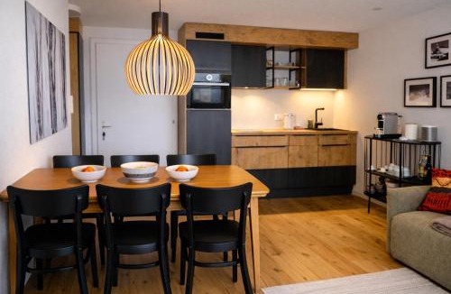 Arosa Apartment | Chalet Höfi - Ski-in Ski out at Hörnlilift by Arosa Stay