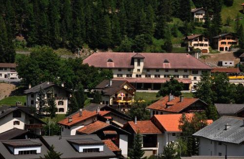 Berguen Bed & Breakfast | Hotel Garni Ladina
