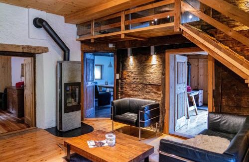 Poschiavo House | Sunny, rustical 5 room cottage in Valposchiavo