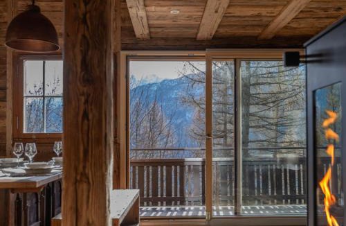 Meiringen Ski Chalet | Chalet with fireplace and sauna