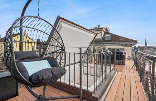 Niederdorf Apartment | Old Town Diamond Penthouse AC Private Rooftop