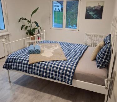 Schwyz Apartment | Zimmer mit Herz