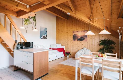Faulensee Apartment | Apartment Steamboat Suite in See- und Bergnähe, 4 Gäste, Balkon mit Aussicht