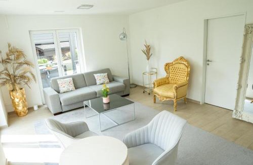 Bottstein Apartment | Star's Apartment