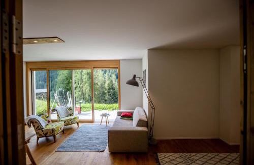 Clavadel House | Luxury Apartment with Mountain Views in Davos