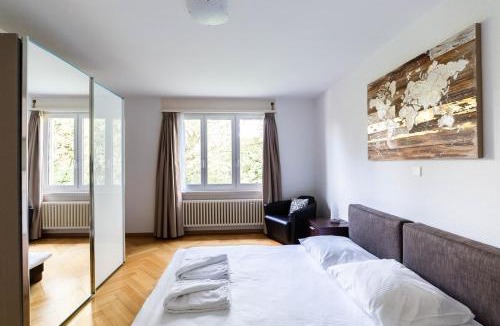 Hottingen Apartment | Bright one bedroom flat - Parkview 1
