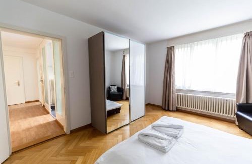 Hottingen Apartment | Bright one bedroom flat - Parkview 1