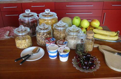 Pratteln Bed & Breakfast | B&B Sunnesite Pratteln