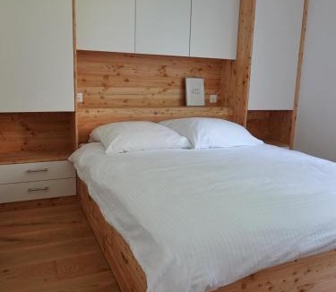 Vermala Apartment | Bel Appartement Centre Crans Montana, Vue Alpine et Fraîcheur