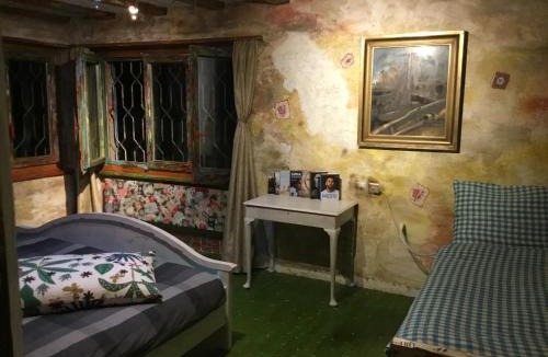Thun House | Casa toscana