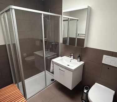 Bach Apartment | Swiss Horizon - Moderne Businesswohnung, chic & zentral