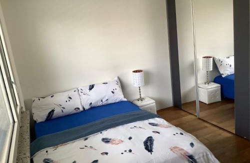 Dietikon District House | Chambre spacieuse, lumineuse et reposante
