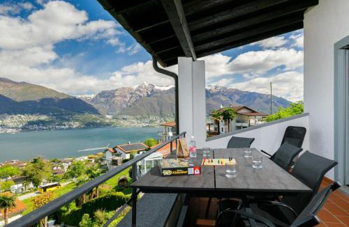 Piazzogna Apartment | Apartment Residenza Miralago Apt- A9 by Interhome