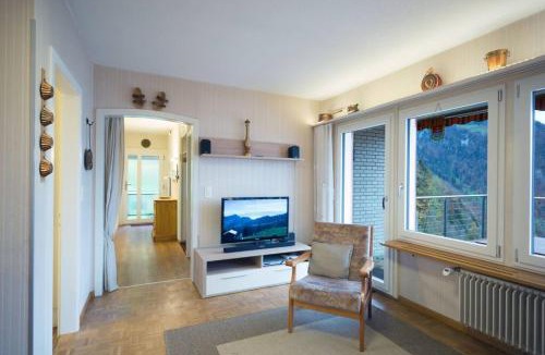 Vitznau House | Cozy House above Lake Lucerne in car-free Vitznau Mittlerschwanden at Mount Rigi railway