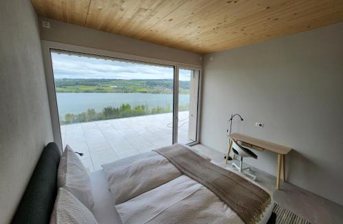 Beinwil am See House | Lakeview Guest Rooms with huge rooftop terrace