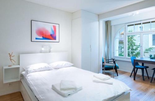 Hirslanden Apartment | HITrental Riesbach Apartments