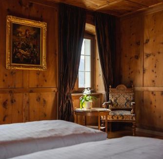 Riom-Parsonz Bed & Breakfast | Villa Carisch