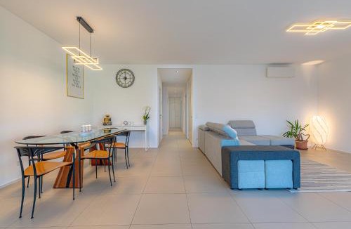 Lugano Apartment | IMPERIAL of LUGANO 3 with a lake view behind the station and 10 min from the lake of Lugano