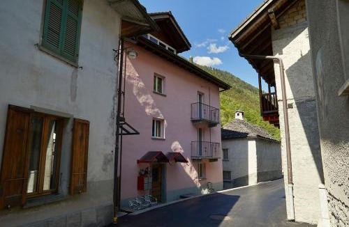 Vergeletto Apartment | Wild Valley Forest View 4 in Valle Onsernone