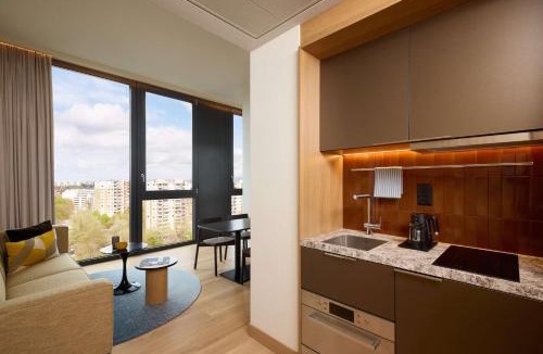 Cointrin Apartment | Adina Apartment Hotel Geneva