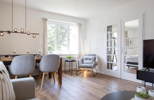 Hirslanden Apartment | STAYY Bijou Balgrist Premium Apartment near Hospitals - 24h Self Check-in - Parking