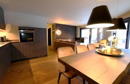 Saas-Fee Apartment | Hollywood 1 - A luxury, comfortable and spacious apartment located directly on the slopes!