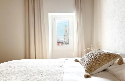 Vira House | Boho Lake House - Private Beach 600m from the property - Free Parking - Home Cinema Room