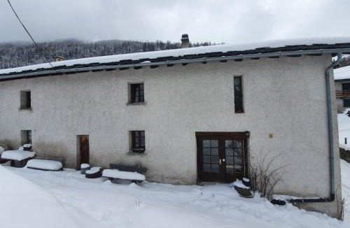 Bourg-Saint-Pierre Apartment | Bourg-saint-Pierre : le cachet d'antan