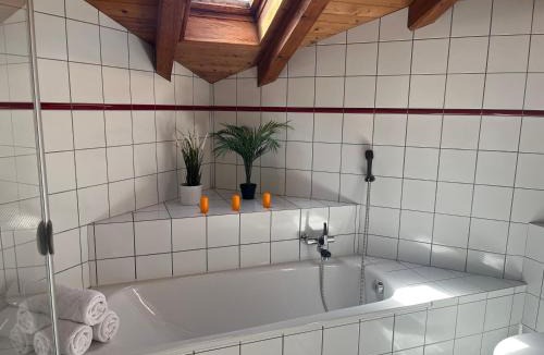 Cormoret Bed & Breakfast | the Jad B&B